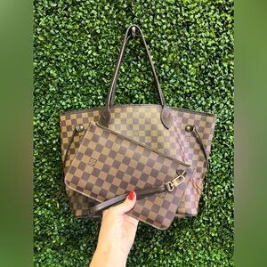 Authentic Louis Vuitton Never Full Damier Ebene w/ Accessory Pouch
